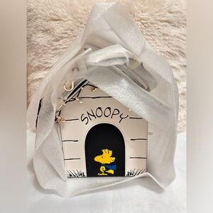 Kate Spade X Peanuts 3D dog house crossbody